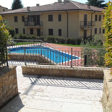 At Garda Lake Apartment *