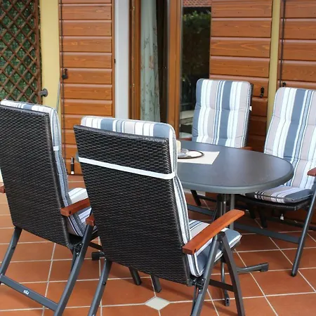 At Garda Lake Apartment *